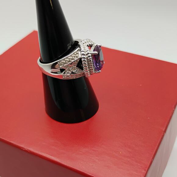 Amethyst Sterling Silver Ring size 7 - Picture 6 of 8